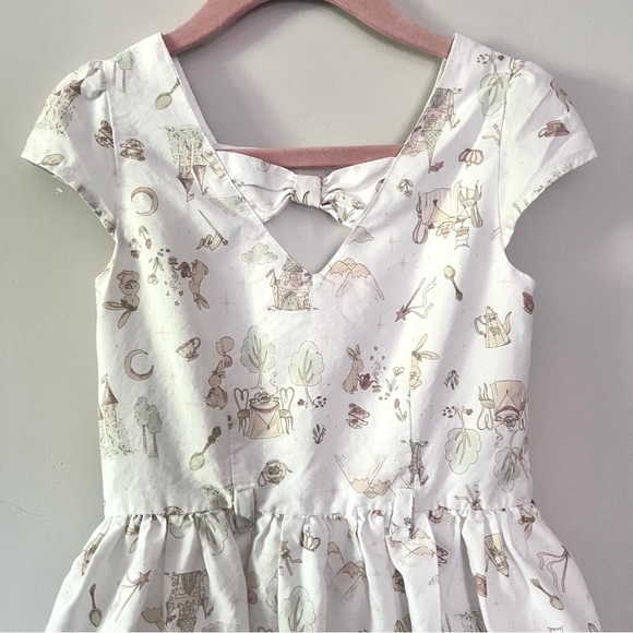 LuluRain Bunny Castle Tea Party Fairytale Dress Girls Sz 5 - Picture 4 of 7